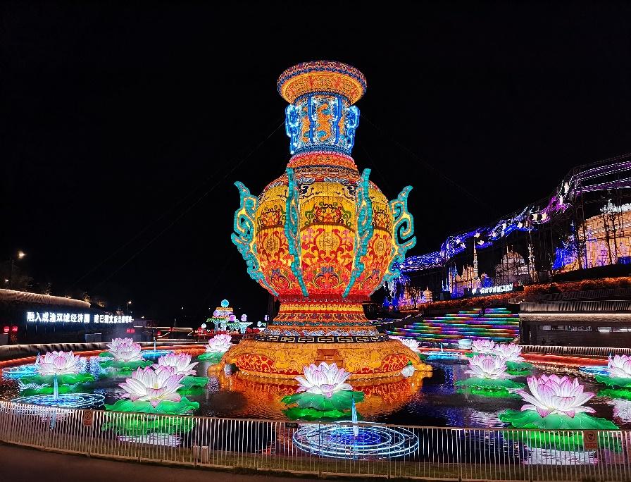 Landmarks & Festival Lighting 3